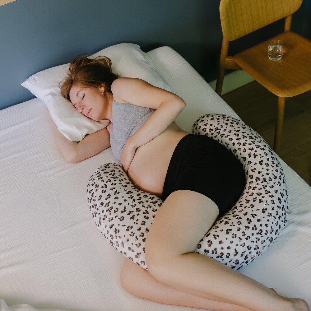 Voedingskussen buddy Leopard cream