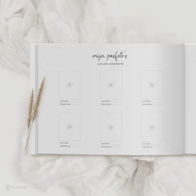 Mijn schooltijd schoolfotoboek - Linnen taupe Fyllbooks Mijn schooltijd schoolfotoboek - Linnen taupe Fyllbooks