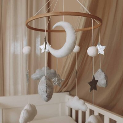 Babymobiel - handgemaakt Wolken en sterren Babymobiel - handgemaakt Wolken en sterren
