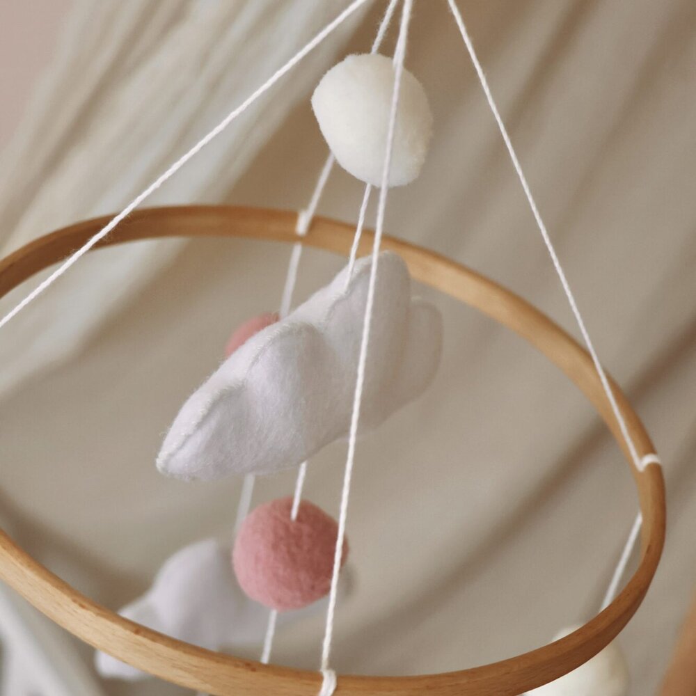 Babymobiel - handgemaakt Kleine hartjes Babymobiel - handgemaakt Kleine hartjes