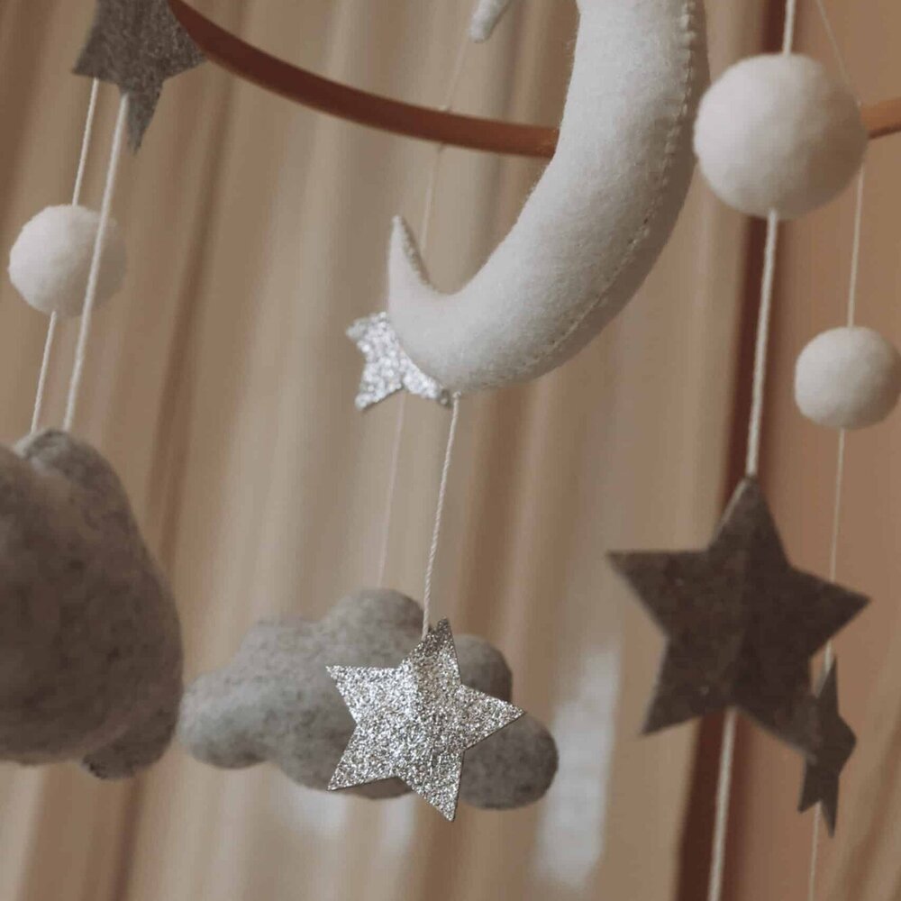Babymobiel - handgemaakt Wolken en sterren Babymobiel - handgemaakt Wolken en sterren
