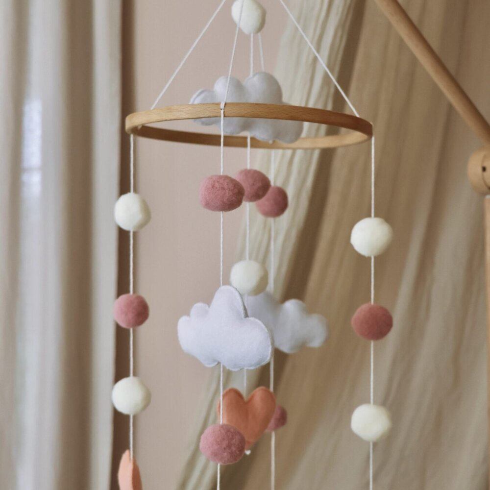 Babymobiel - handgemaakt Kleine hartjes Babymobiel - handgemaakt Kleine hartjes