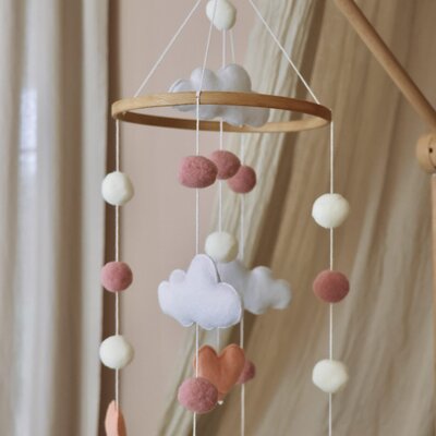 Babymobiel - handgemaakt Kleine hartjes Babymobiel - handgemaakt Kleine hartjes