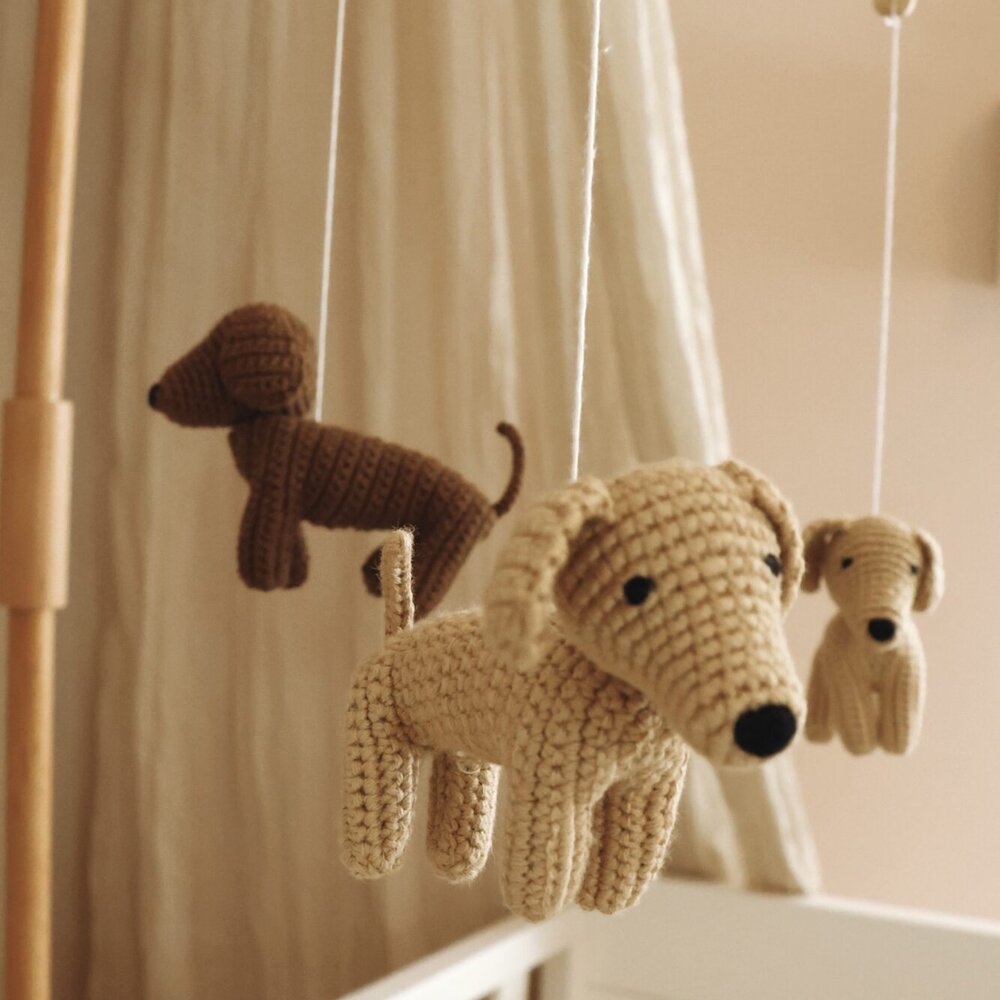 Babymobiel - handgemaakt gehaakte Hondjes Babymobiel - handgemaakt gehaakte Hondjes