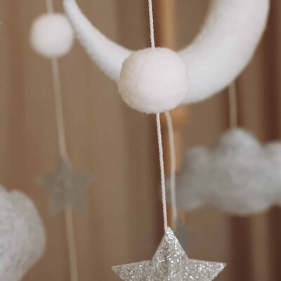 Babymobiel - handgemaakt Wolken en sterren Babymobiel - handgemaakt Wolken en sterren