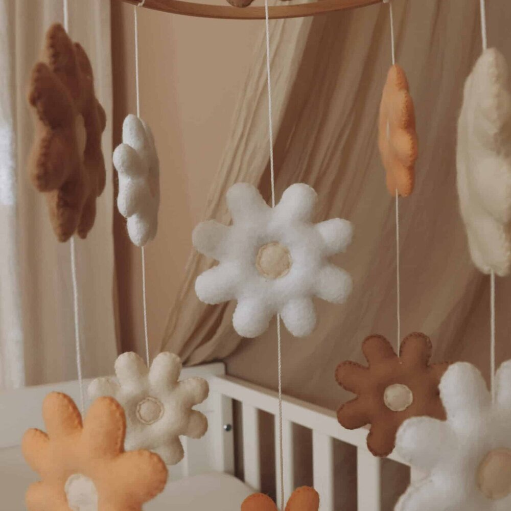 Babymobiel - handgemaakt Bloemen Babymobiel - handgemaakt Bloemen