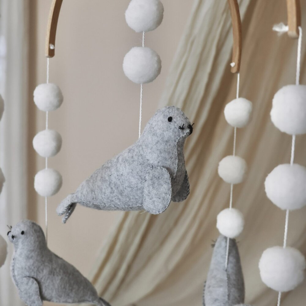 Babymobiel - handgemaakt Zeehondjes Babymobiel - handgemaakt Zeehondjes