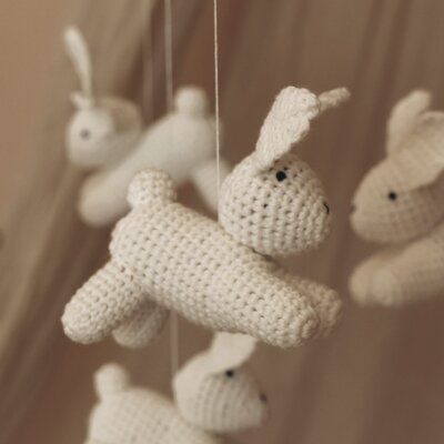 Babymobiel - handgemaakt gehaakte Konijntjes Babymobiel - handgemaakt gehaakte Konijntjes
