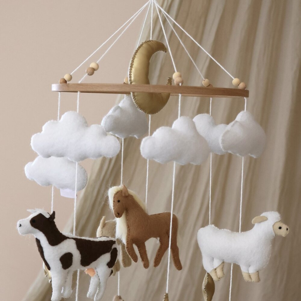 Babymobiel - handgemaakt Boerderijdieren Babymobiel - handgemaakt Boerderijdieren