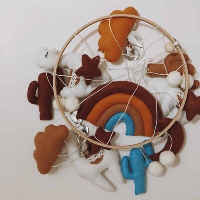 Babymobiel - handgemaakt Lama Babymobiel - handgemaakt Lama