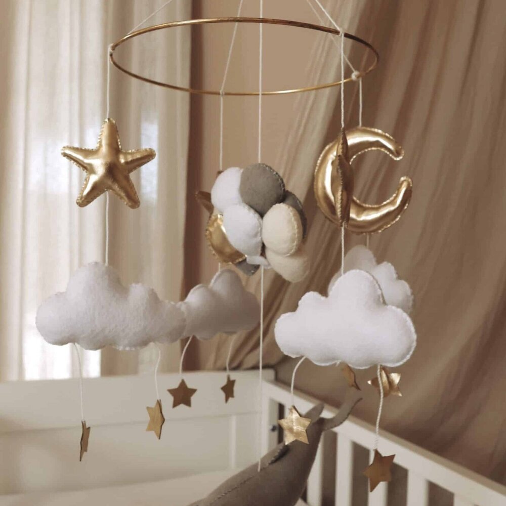 Babymobiel - handgemaakt Walvis met ballonnen Babymobiel - handgemaakt Walvis met ballonnen