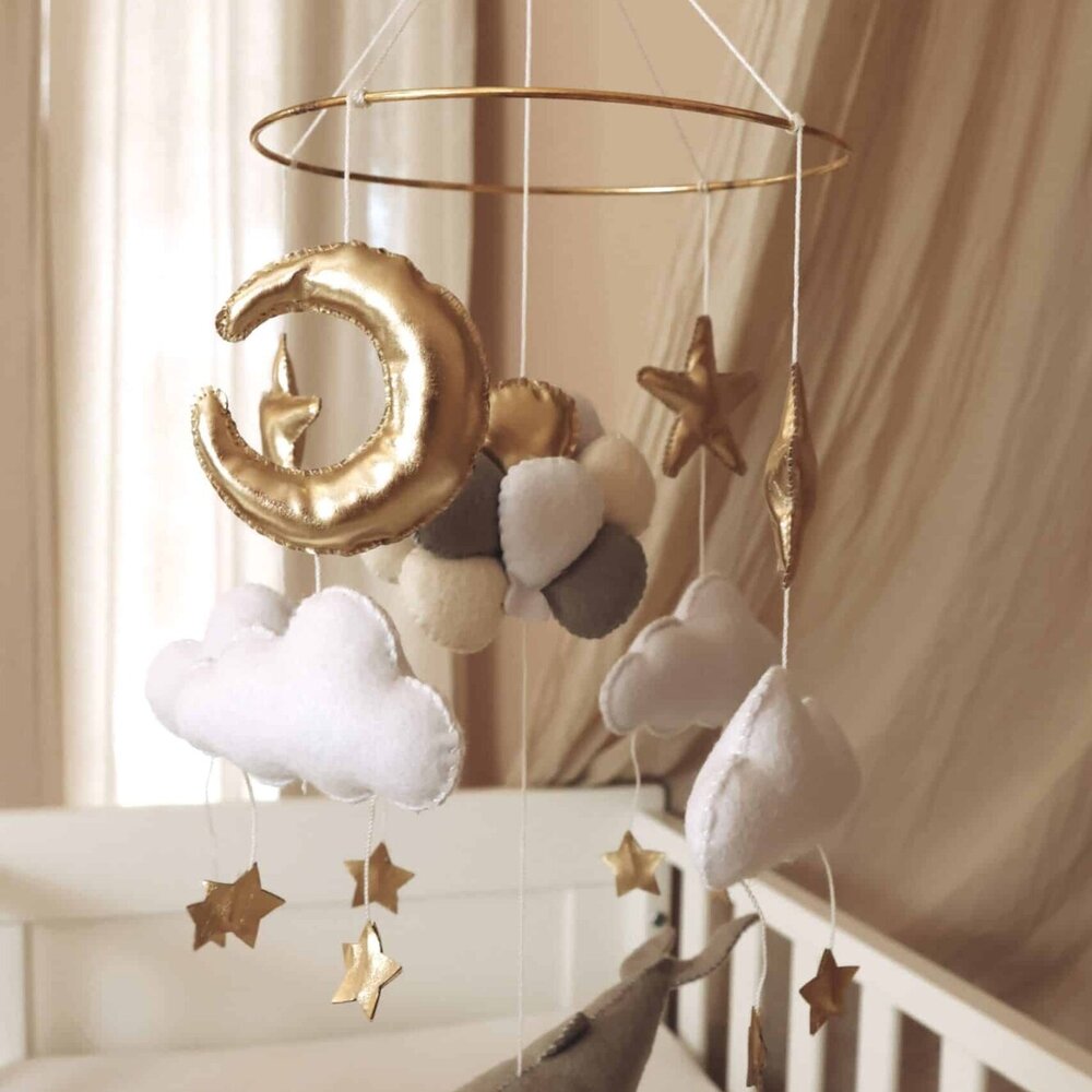 Babymobiel - handgemaakt Walvis met ballonnen Babymobiel - handgemaakt Walvis met ballonnen