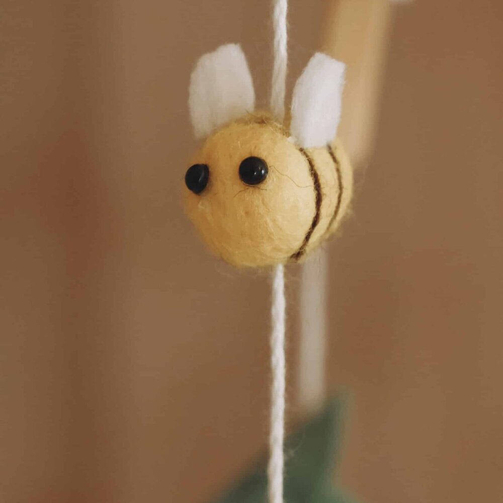 Babymobiel - handgemaakt Gele bijtjes Babymobiel - handgemaakt Gele bijtjes