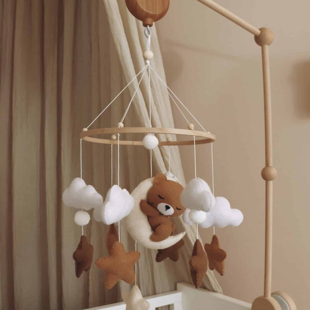 Houten arm babymobiel Houten arm babymobiel