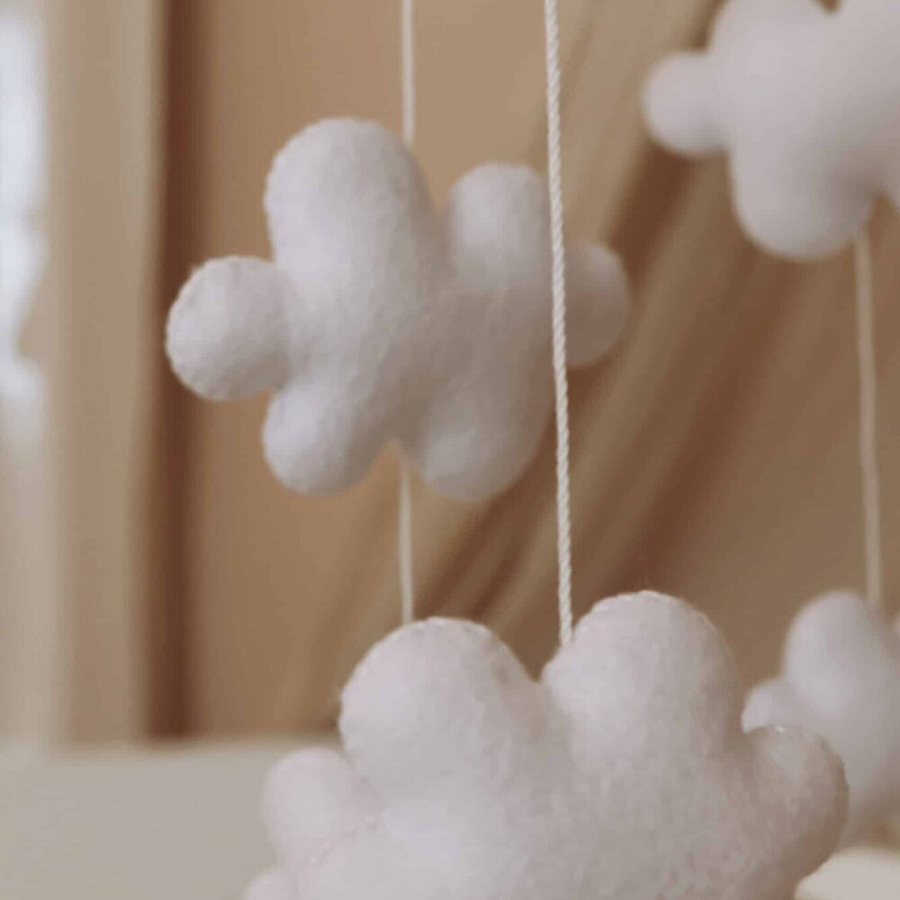 Babymobiel - handgemaakt Wolkjes Babymobiel - handgemaakt Wolkjes