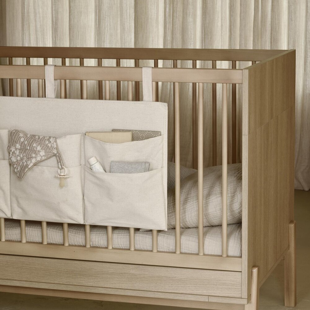 Hanging organizer bed & box -