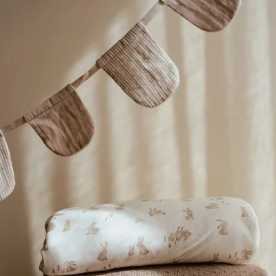 Slinger met vlaggetjes Pure Soft Beige Slinger met vlaggetjes Pure Soft Beige