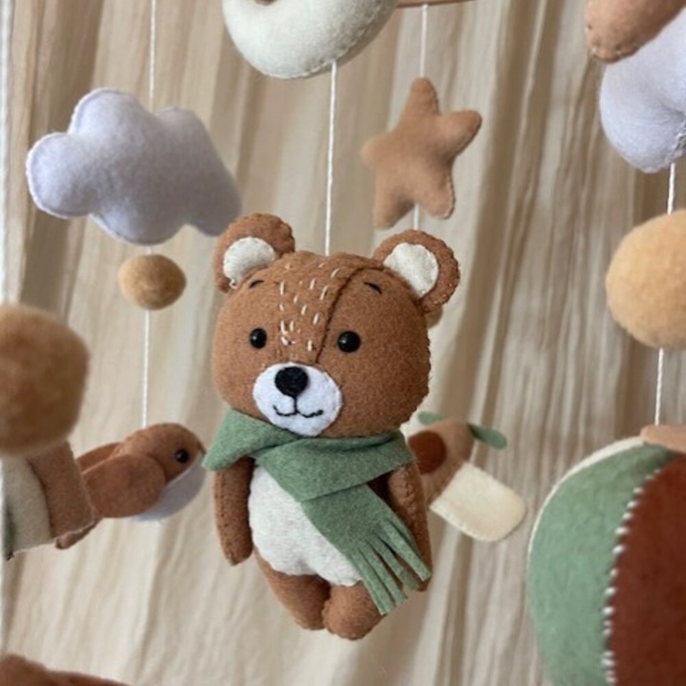 Babymobiel - handgemaakt Autumn Teddy