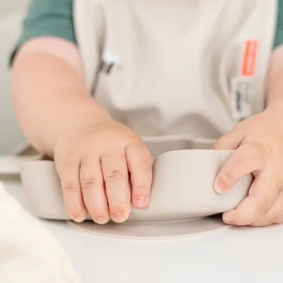 Silicone Stick&Stay kom Sheepy Sand