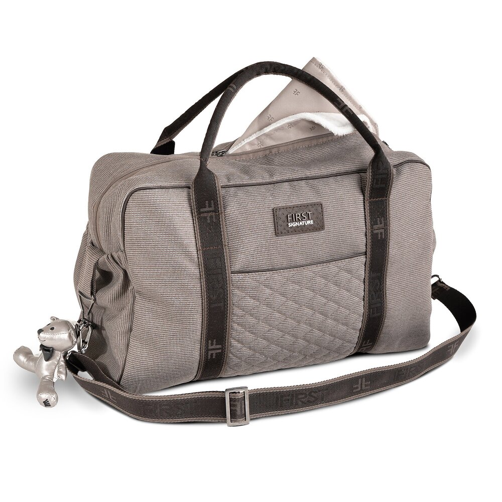 diaper bag XL WEEKEND BAG FIRST SIGNATURE EDITION Sienna brown diaper bag XL WEEKEND BAG FIRST SIGNATURE EDITION Sienna brown