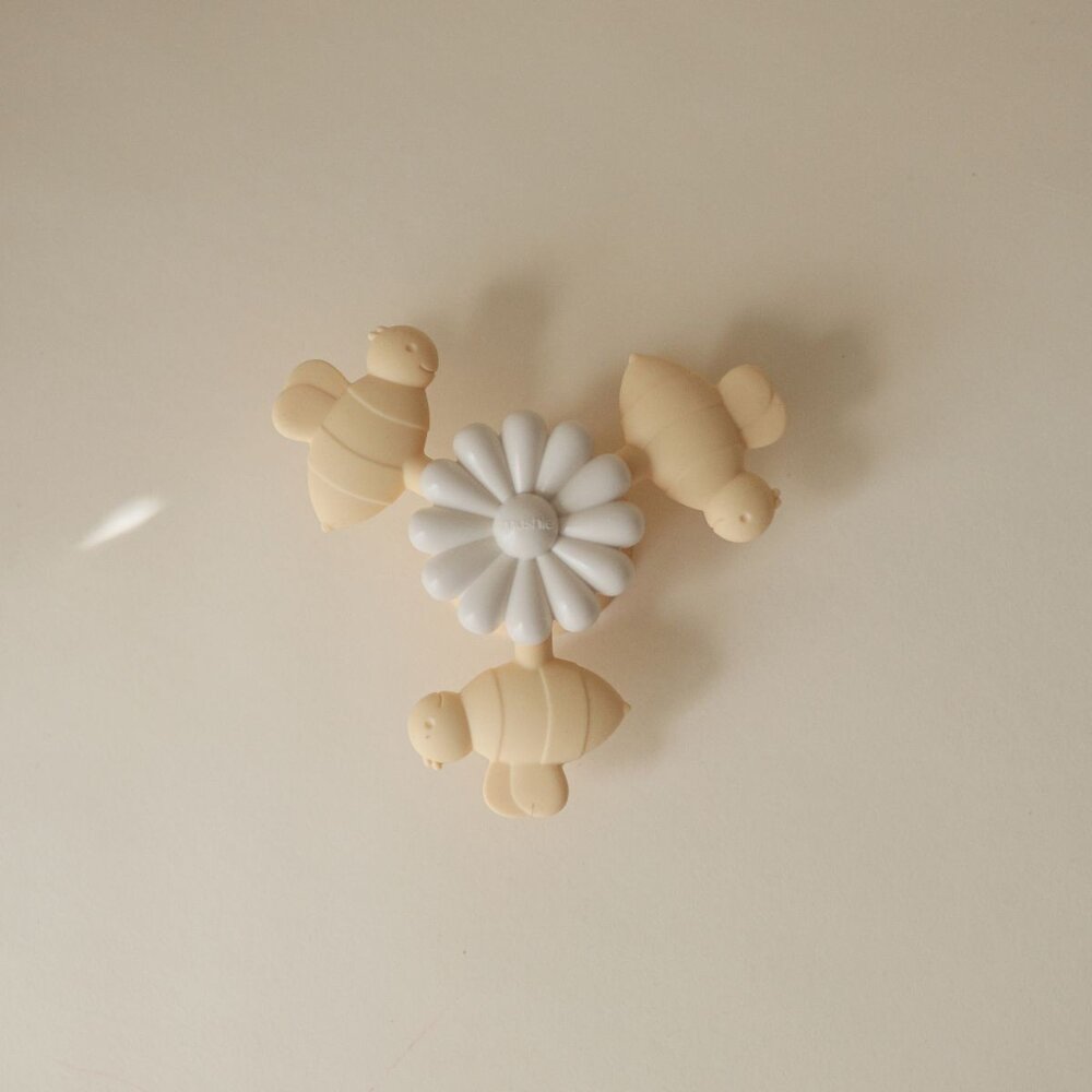 Suction spinner toy Bee Suction spinner toy Bee
