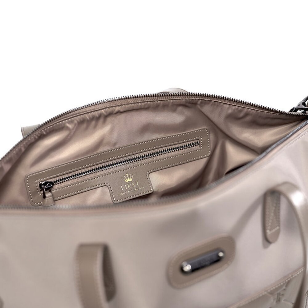 Verzorgingstas ARIANE Signature collection Taupe