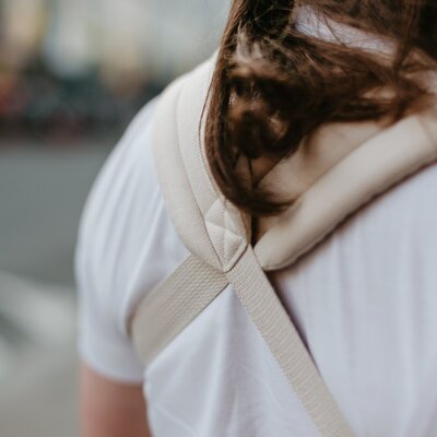Full-Buckle Ergonomische Draagzak Chevron Cream