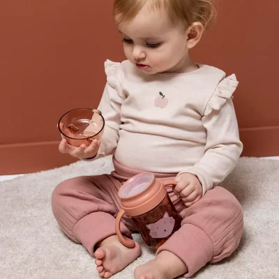 360° drinkbeker met handvatten Mrs. Cat 360° drinkbeker met handvatten Mrs. Cat