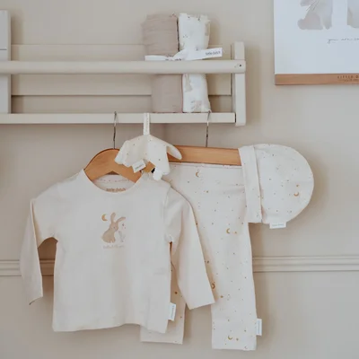 Kraamcadeau kleding set Beige Kraamcadeau kleding set Beige