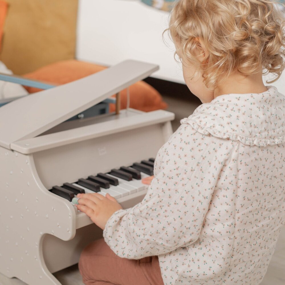 Wooden Piano Nougat