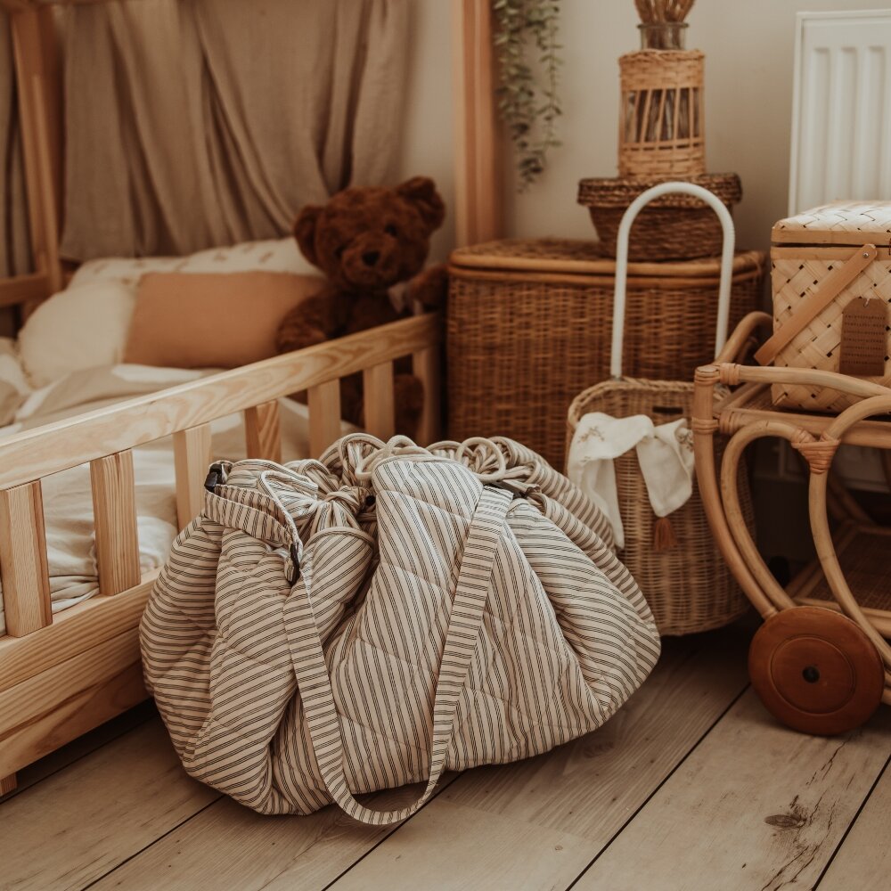 Noomad - Opbergzak - Speelmat Baby Soft - organic cotton - 120 cm Stripes blue Noomad - Opbergzak - Speelmat Baby Soft - organic cotton - 120 cm Stripes blue