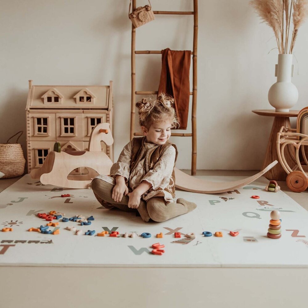Tiloo - Puzzelmat EEVAA - 9 tegels Alphabet (180 x 180 cm) Tiloo - Puzzelmat EEVAA - 9 tegels Alphabet (180 x 180 cm)