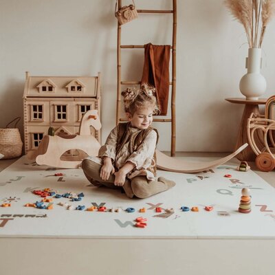 Tiloo - Puzzelmat EEVAA - 9 tegels Alphabet (180 x 180 cm) Tiloo - Puzzelmat EEVAA - 9 tegels Alphabet (180 x 180 cm)