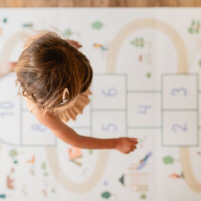 Tiloo - Puzzelmat EEVAA - 6 tegels Hopscotch (120 x 180 cm - 6 tiles) Tiloo - Puzzelmat EEVAA - 6 tegels Hopscotch (120 x 180 cm - 6 tiles)