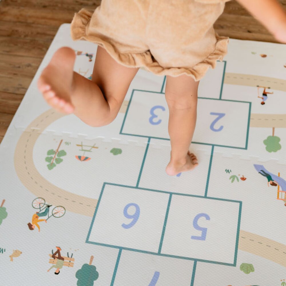 Tiloo - Puzzelmat EEVAA - 6 tegels Hopscotch (120 x 180 cm - 6 tiles) Tiloo - Puzzelmat EEVAA - 6 tegels Hopscotch (120 x 180 cm - 6 tiles)