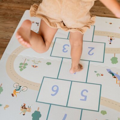 Tiloo - Puzzelmat EEVAA - 6 tegels Hopscotch (120 x 180 cm - 6 tiles) Tiloo - Puzzelmat EEVAA - 6 tegels Hopscotch (120 x 180 cm - 6 tiles)