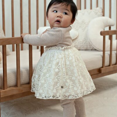 Jurk met geborduurd tule - Dress to Impress Taupe melange Jurk met geborduurd tule - Dress to Impress Taupe melange