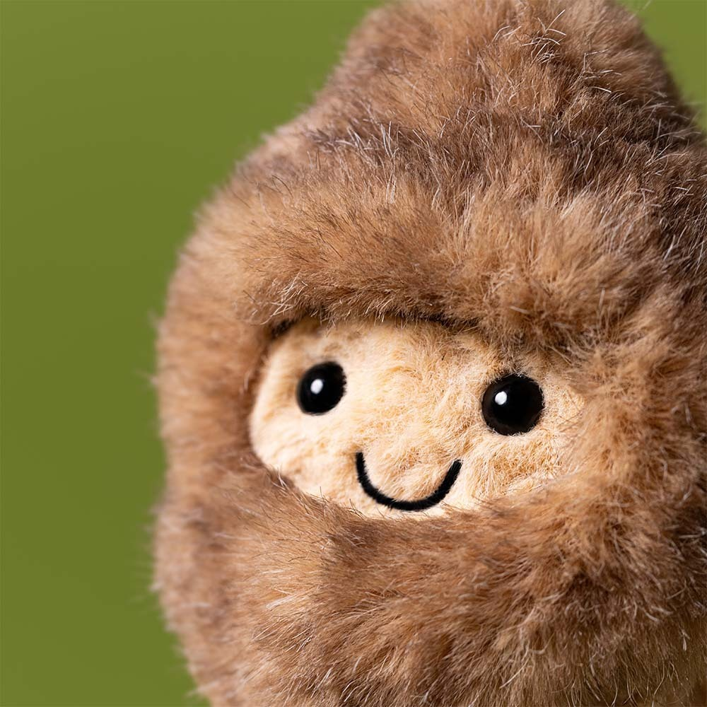 Peanut Yeti Outfit