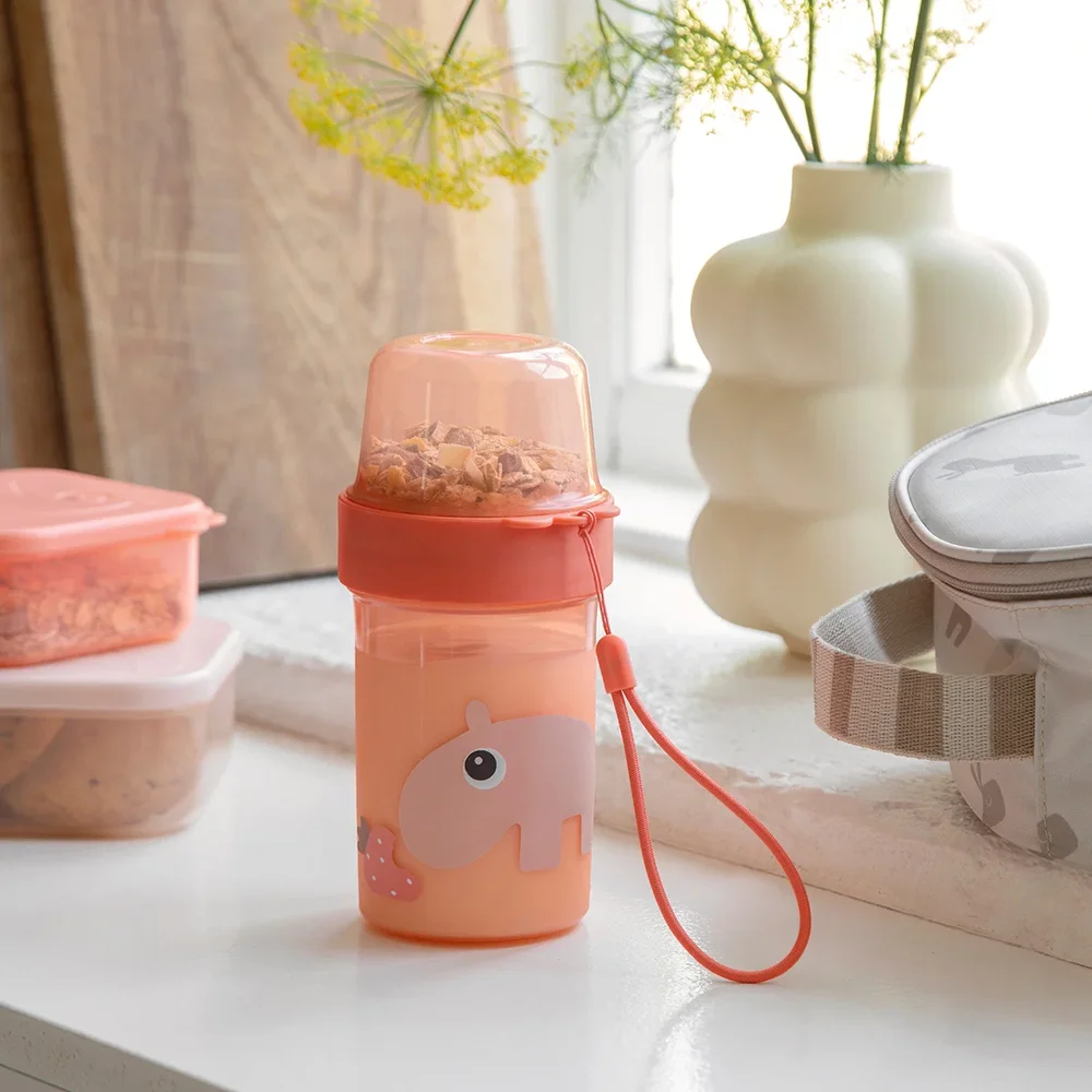 To go 2-way snack container Croco Green To go 2-way snack container Croco Green