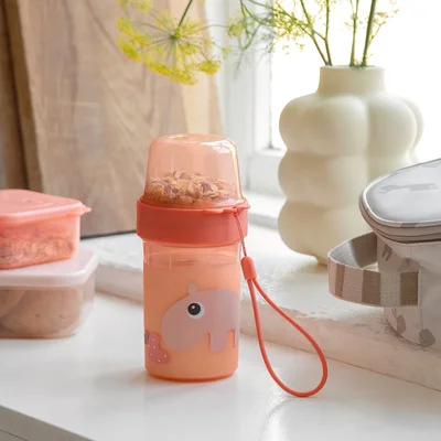 To go 2-way snack container Croco Green To go 2-way snack container Croco Green