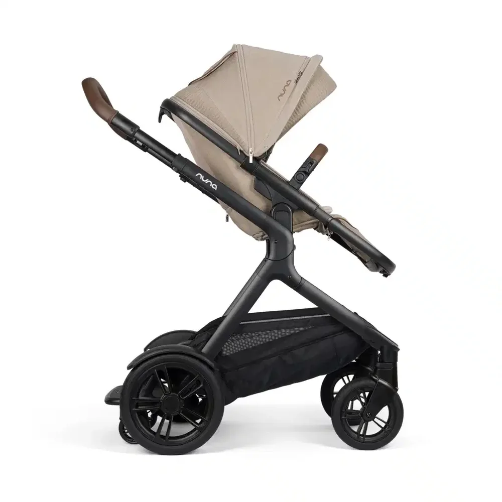 DEMI NEXT kinderwagen Cosmopolitan 