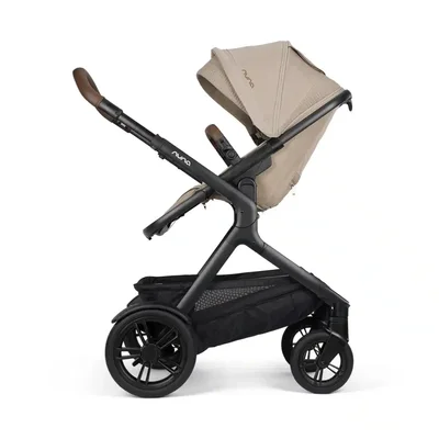 DEMI NEXT kinderwagen Cosmopolitan 