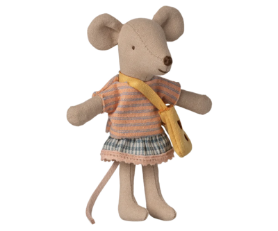 Little sister mouse with bag Little sister mouse with bag