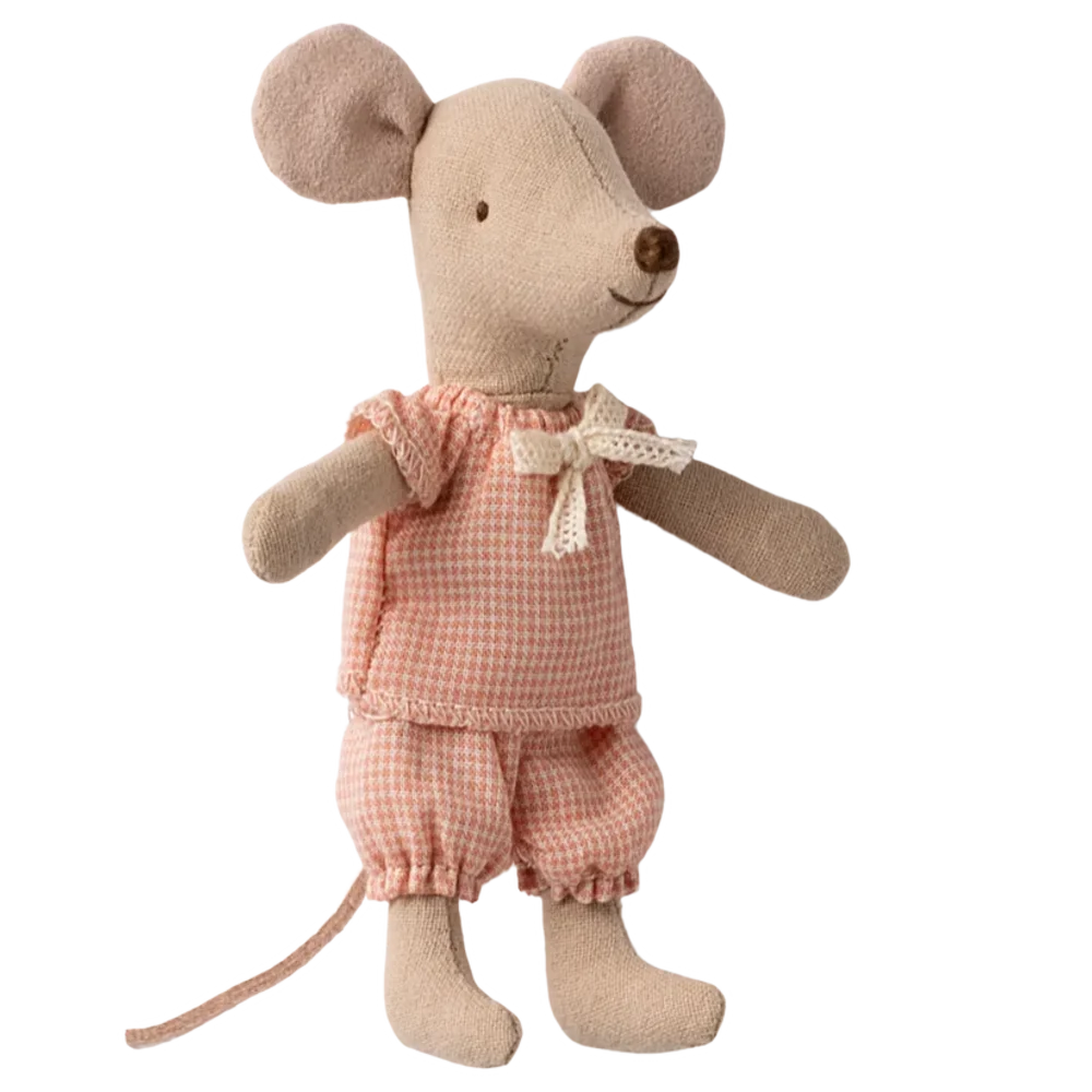 Little sister mouse in matchbox Little sister mouse in matchbox