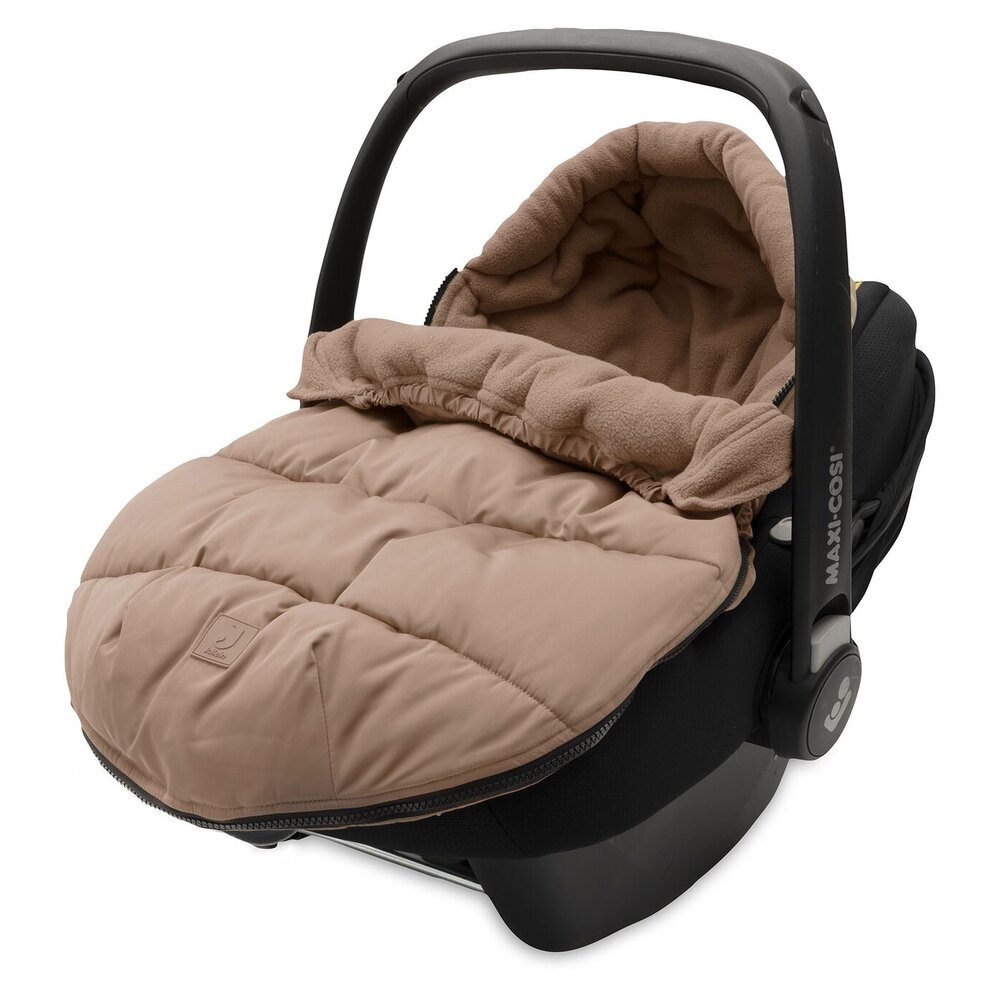 Voetenzak groep 0+ 3/5 punts Puffed Light Terra