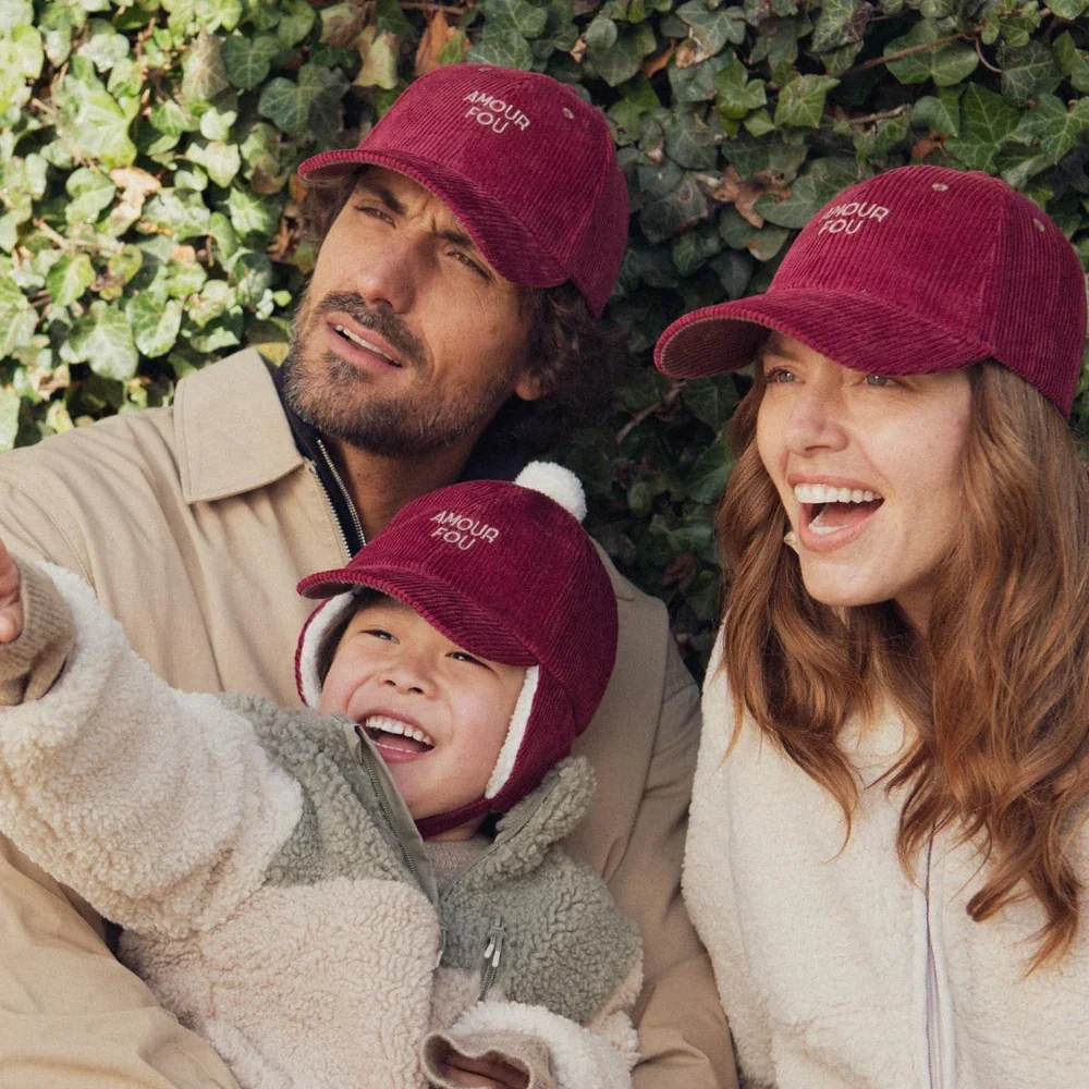 Chapka pompom - Amour Fou Burgundy Chapka pompom - Amour Fou Burgundy