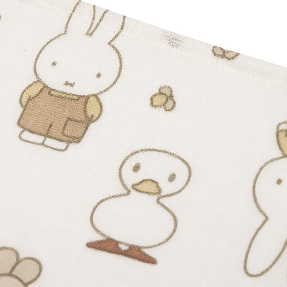 Hydrofiele Doek Small 70x70cm Miffy Family Farm Hydrofiele Doek Small 70x70cm Miffy Family Farm