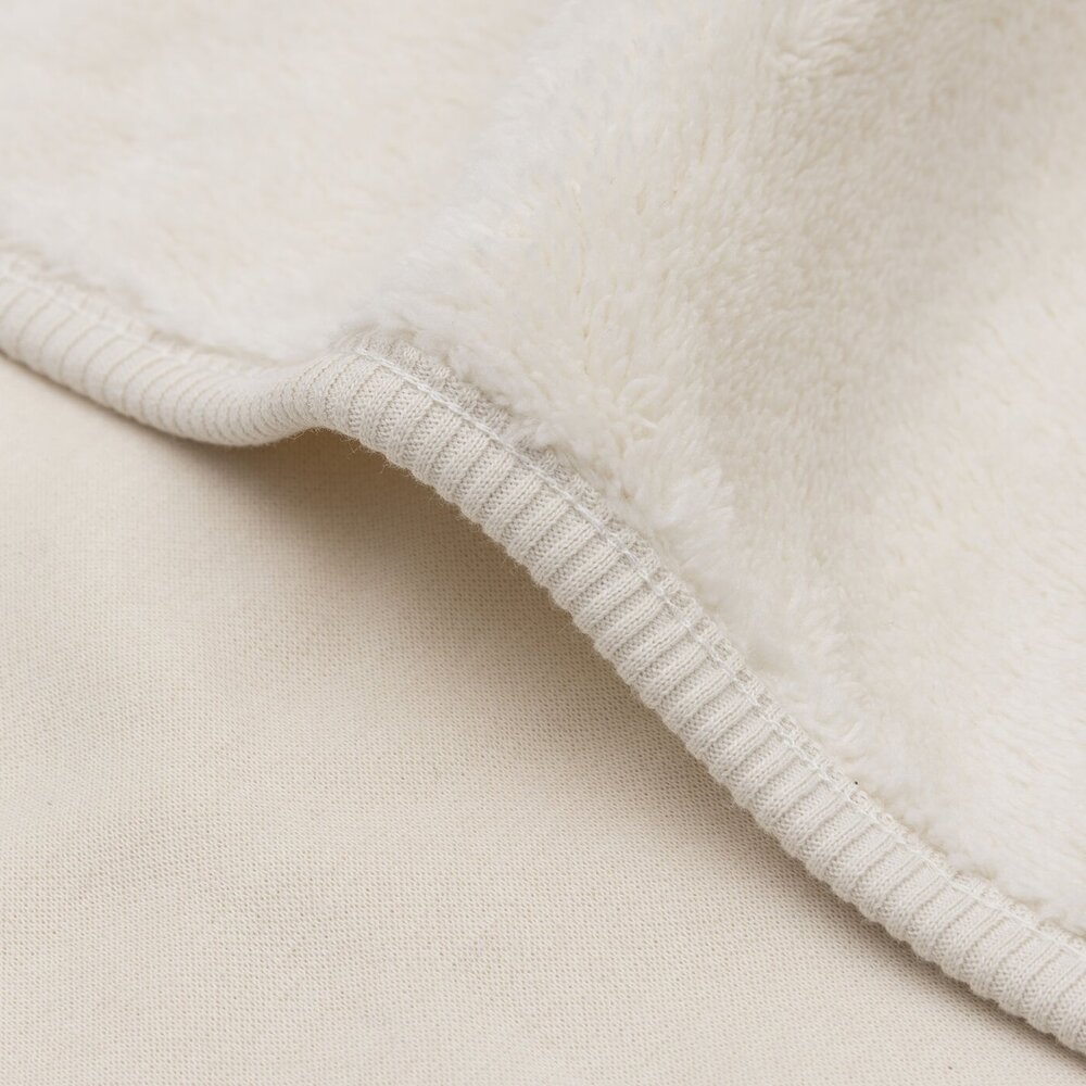 Deken Wieg 75x100cm Reversible Basic Sherpa/Jersey Oatmeal Deken Wieg 75x100cm Reversible Basic Sherpa/Jersey Oatmeal